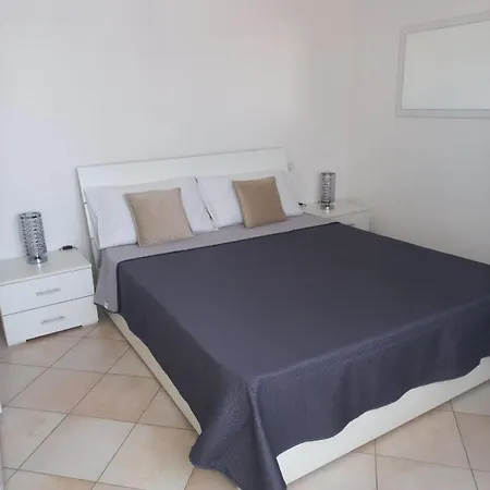 Cinzia House Holiday home